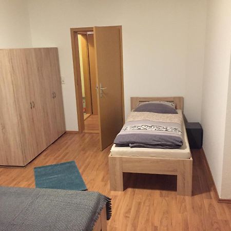 Ferienwohnung Am Holzwurm Риза Екстериор снимка