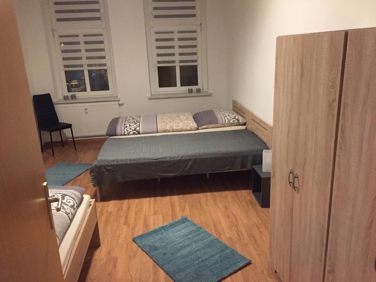 Ferienwohnung Am Holzwurm Риза Екстериор снимка